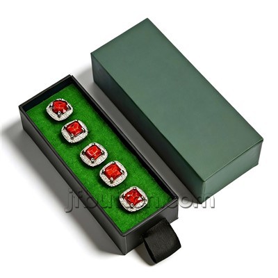Butang Baju Melayu Vermelho Rubi