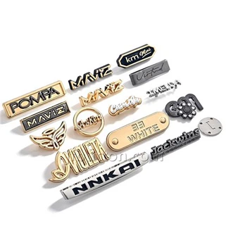 Etiquetas metálicas personalizadas
